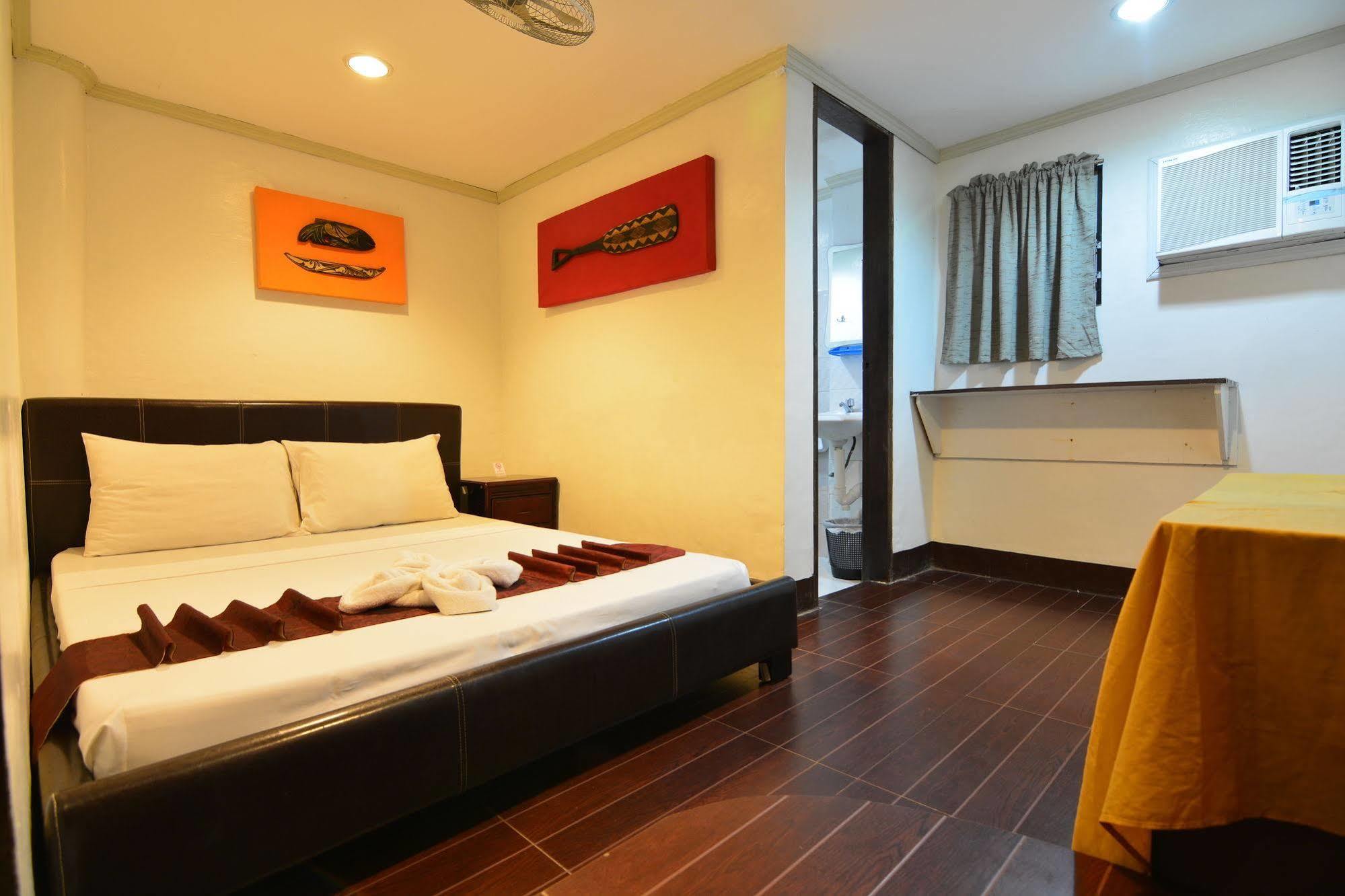 Kawayanan Heights Inn Coron Exterior photo