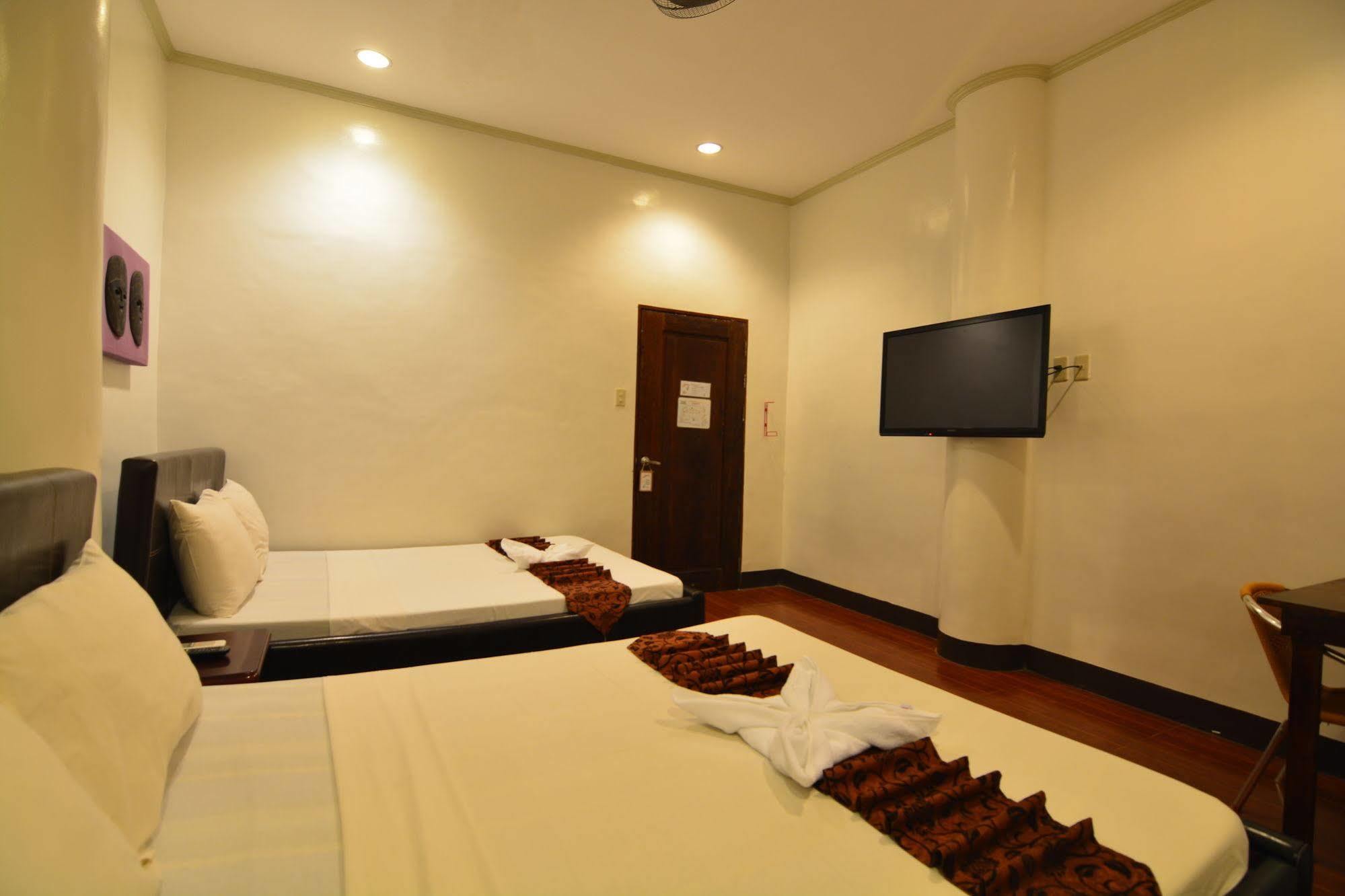 Kawayanan Heights Inn Coron Exterior photo